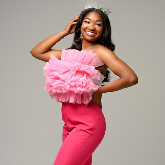 Pink Ruffle Top✨ - Picture 2 of 3